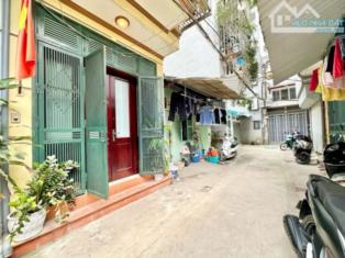 Bán nhà riêng phố Ngọc Thụy, Long Biên, DT 40m2 - LH: 0399271114