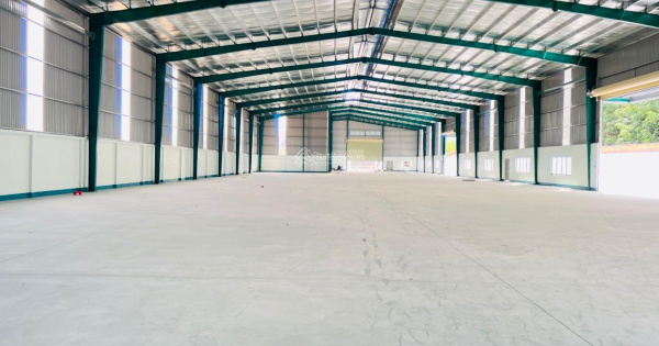 Cho thuê xưởng 8000m2, 400tr Bến Cát, Bình Dương- LH: 0907838118