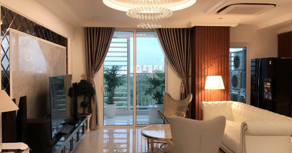 Bán CH The Everrich, Quận 5, 110m2, 3PN, full nội thất cao cấp, có suất ô tô, giá 8 tỷ 0902663022