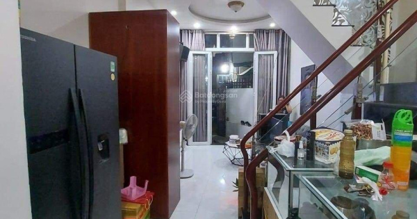 Ngộp bank bán gấp nhà 2 tầng 40m2 Nơ Trang Long, giảm chào 500 triệu bán trước tết