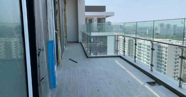 New. Chủ nhà gửi bán rất gấp 2 căn Penthouse Antonia Phú Mỹ Hưng, 273m2 - 26 tỷ, 256m2 - 25 tỷ